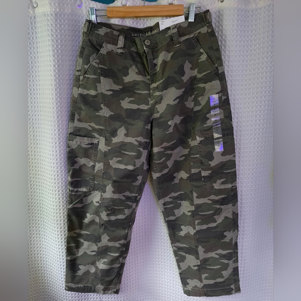 American Eagle Camo Stretch Barrel Cargo Pants